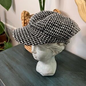 Houndstooth newsboys Emily in Paris hat. 23” circumference.